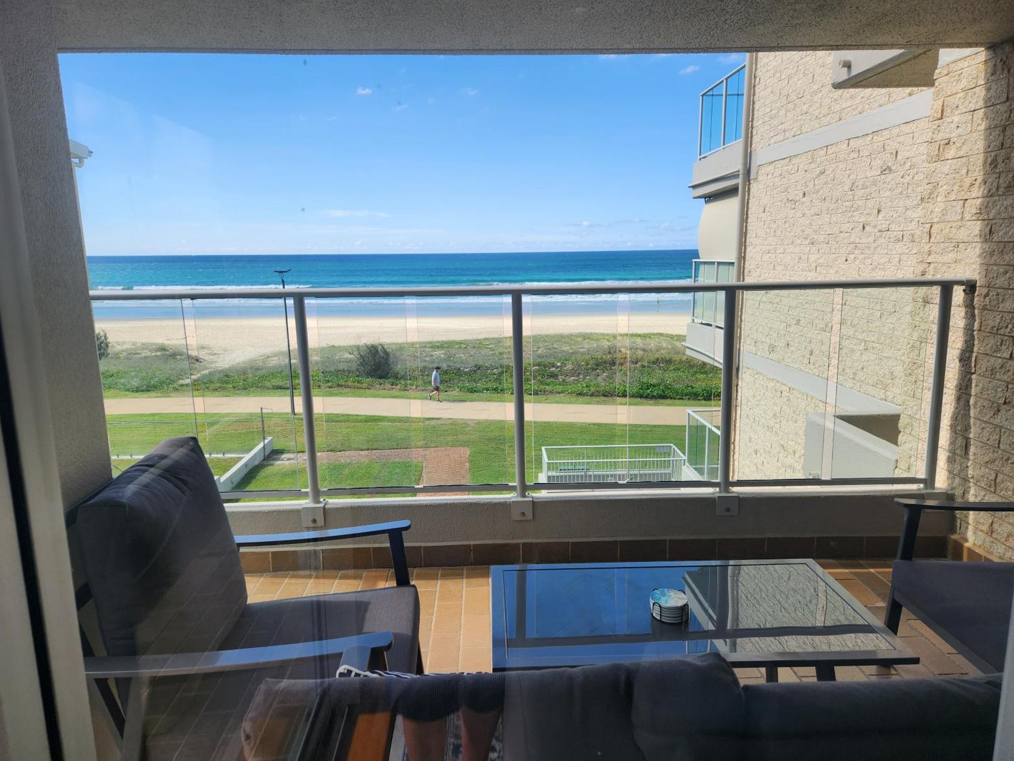 Pacific Surf Absolute Beachfront Apartments Голд-Кост Екстер'єр фото
