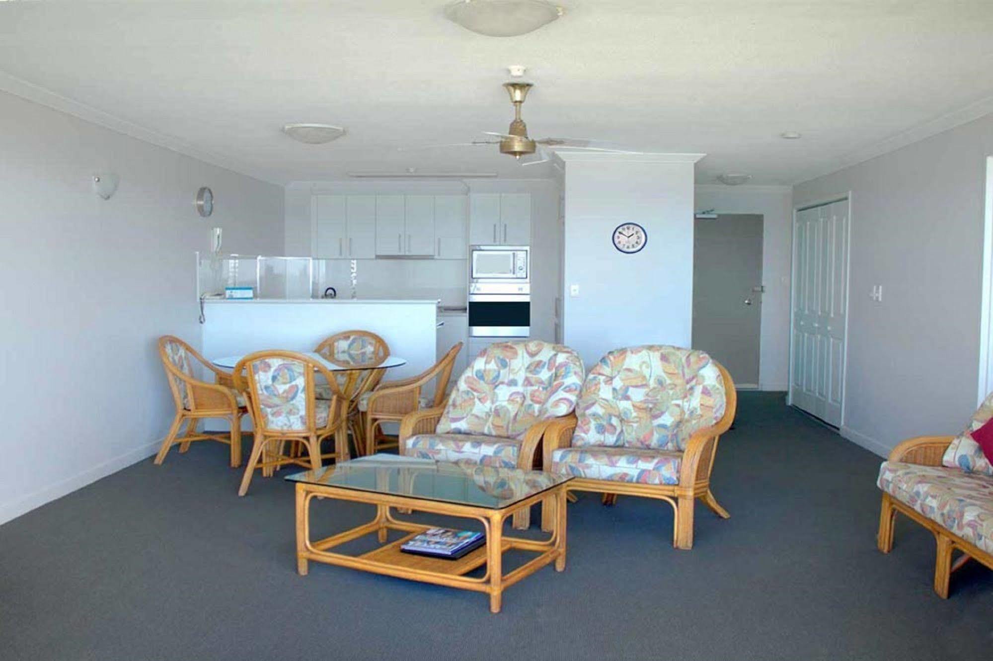 Pacific Surf Absolute Beachfront Apartments Голд-Кост Екстер'єр фото