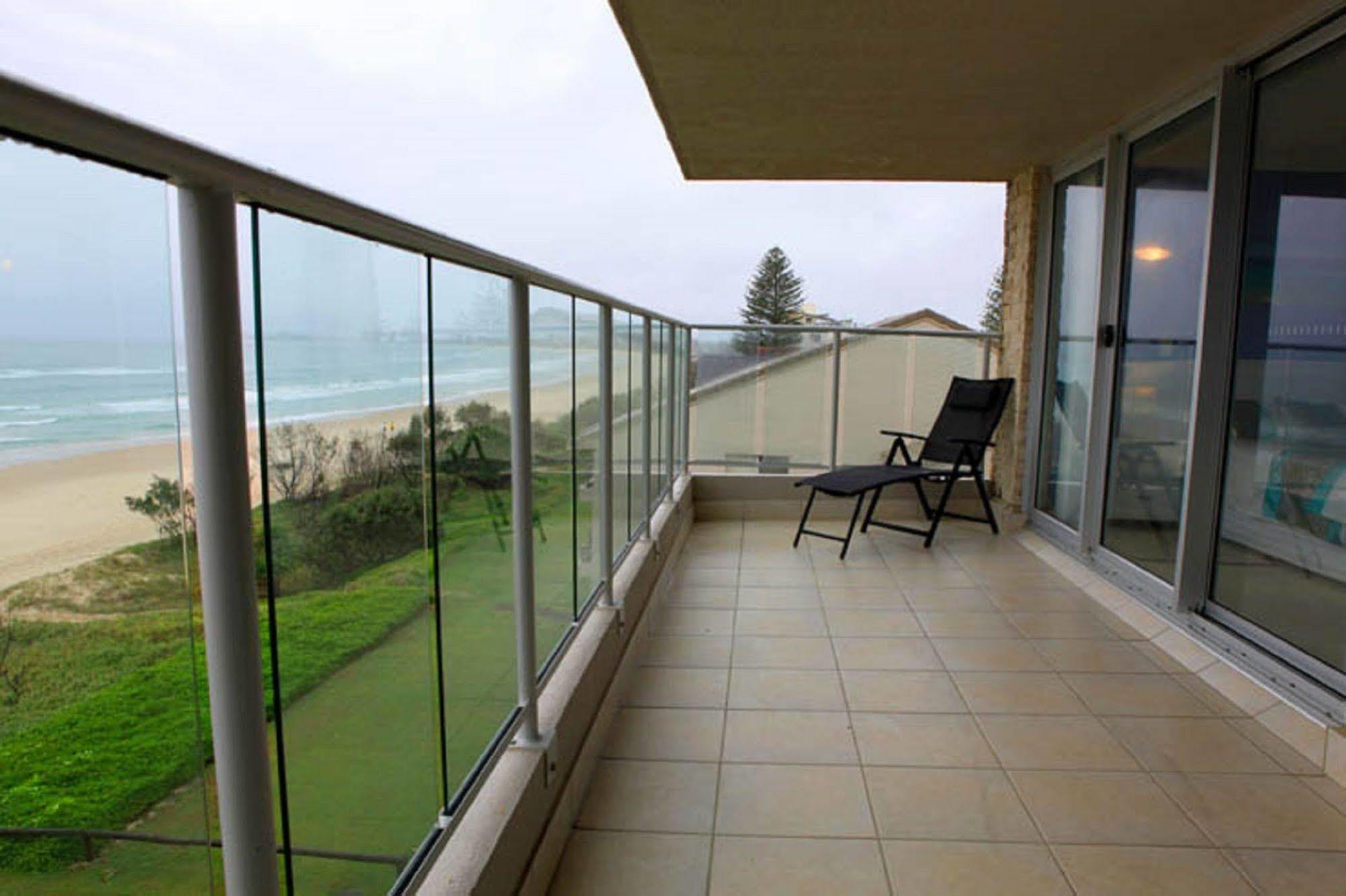 Pacific Surf Absolute Beachfront Apartments Голд-Кост Екстер'єр фото